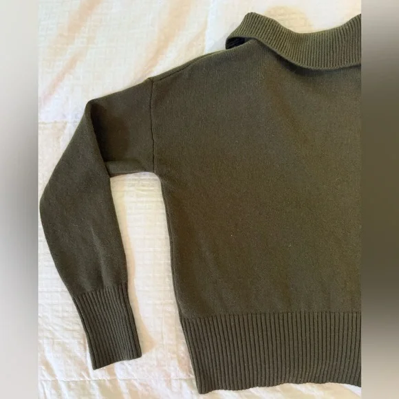 Banana Republic Women's 100%Cashmere Sweater Polo in Military Olive Green - Picture 7 of 14